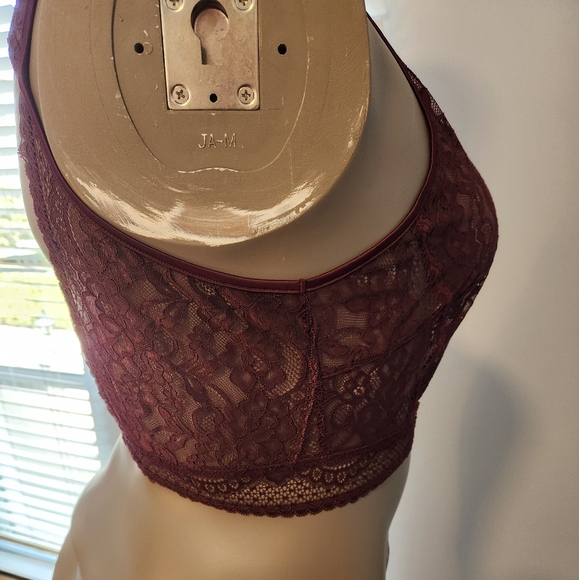 Mesh Insert Lace Bralette - Picture 2 of 6
